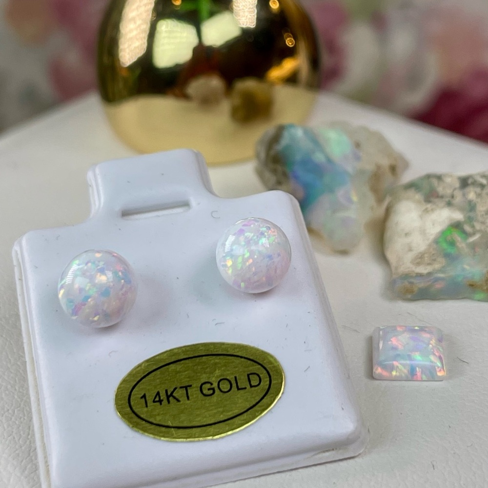 2.6ct 14KT Opal 6mm full round crystal Opal. 14k Yellow Gold - Picture 3 of 12